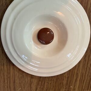 1940 covered bean pot bowl